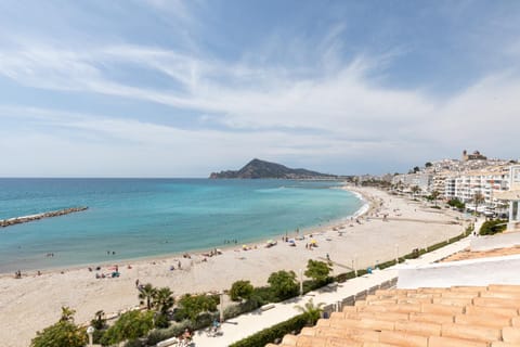 City view, Landmark view, Mountain view, Sea view