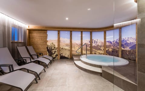 Hot Tub, Spa and wellness centre/facilities, Area and facilities