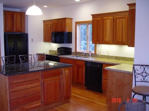 Breathtaking New Premier Lake Champlain Waterfront Escape! House in Addison County