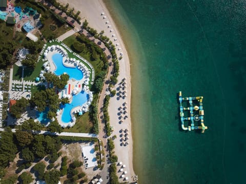 Property building, Beach, Sea view, Swimming pool