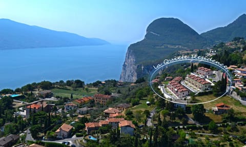 Bird's eye view, Lake view