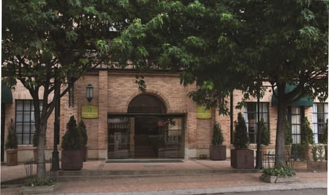 Embassy Suites by Hilton Bogotá - Rosales Hôtel in Bogota