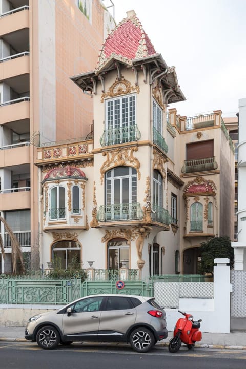 Facade/entrance, Sea view