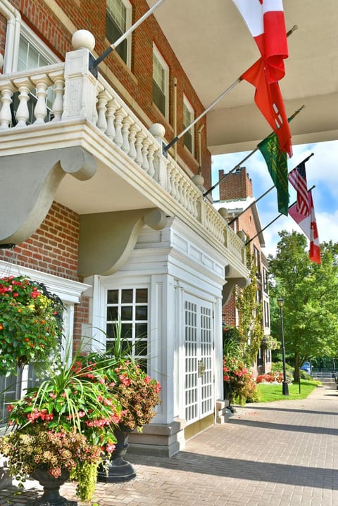 Queens Landing Hotel in Niagara-on-the-Lake
