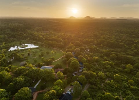 Natural landscape, Bird's eye view, View (from property/room), Spa and wellness centre/facilities, Garden view, Lake view, Mountain view