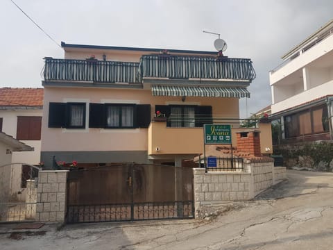Apartments Ivona Condominio in Trogir