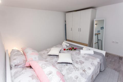 Studio Apartment Vasilj Apartamento in Split