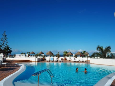 Balcony/Terrace, Pool view, Swimming pool