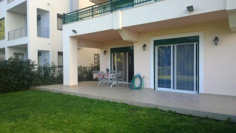 Garden, Balcony/Terrace