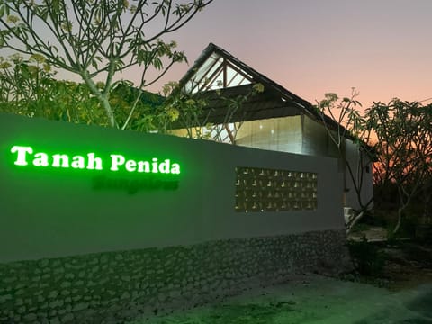 Tanah Penida Bungalows Bed and Breakfast in Nusapenida