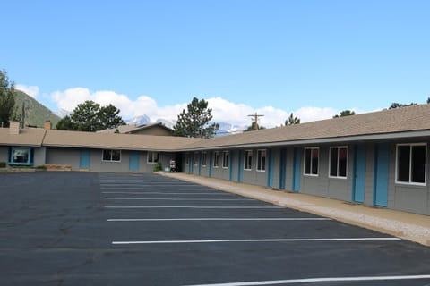 Columbine Inn Motel in Estes Park