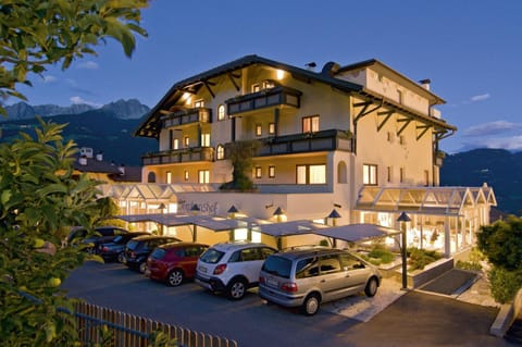 Property building, Facade/entrance, Bird's eye view