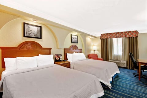 Days Inn by Wyndham San Antonio Airport Hotel in San Antonio