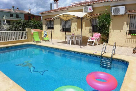 Balcony/Terrace, Swimming pool