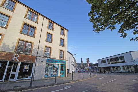 Property building, Facade/entrance, Neighbourhood