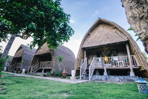 Dream Beach Huts Resort in Nusapenida