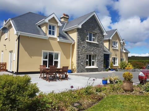 Greenlawn Lodge Bed and Breakfast in County Clare