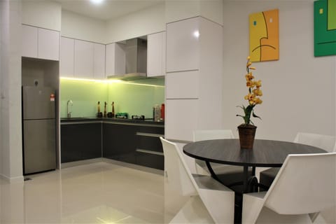 Azure Residence Eigentumswohnung in Petaling Jaya