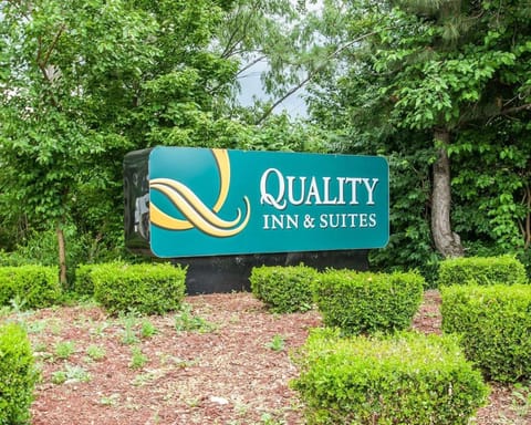 Quality Inn & Suites Kansas City I-435N Near Sports Complex Hôtel in Kansas City