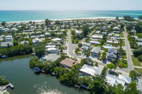 Paradise Pointe House in Anna Maria Island