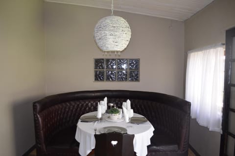 Dining area, On site