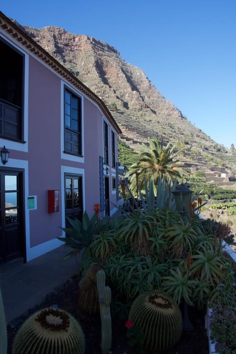 Property building, Facade/entrance, Mountain view