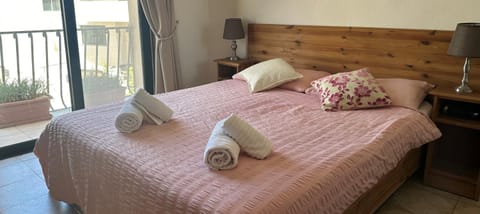 Green Grove Guest House Bed and breakfast in Saint Julians