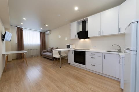 TV and multimedia, Kitchen or kitchenette, Dining area, minibar, pet friendly, stove