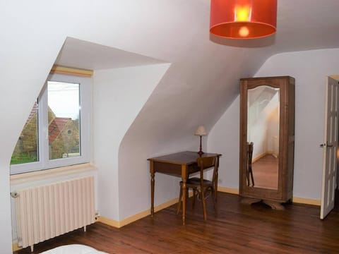 Maison bretonne avec cour fleurie, WIFI et vélos à 1,4 km des plages à Trébeurden - FR-1-368-71 Casa in Lannion