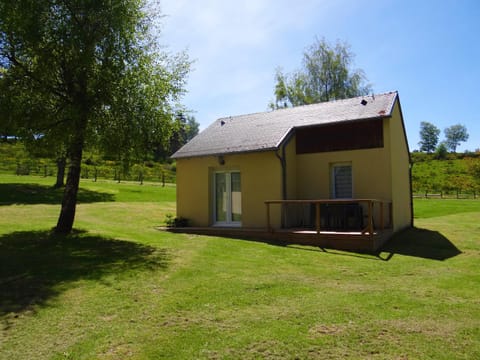 Maison de plein pied au cœur de la nature House in Auvergne-Rhône-Alpes