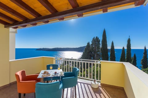 Balcony/Terrace, Landmark view, Sea view