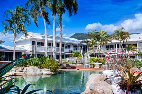 Property building, Pool view, Swimming pool