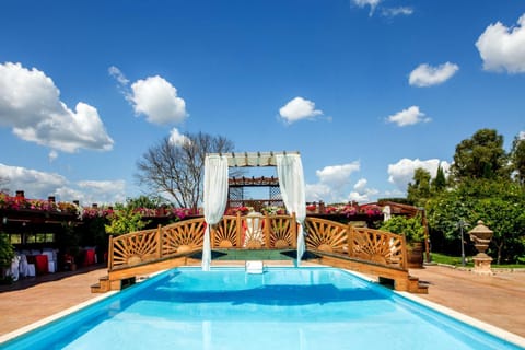 Day, Swimming pool, Swimming pool