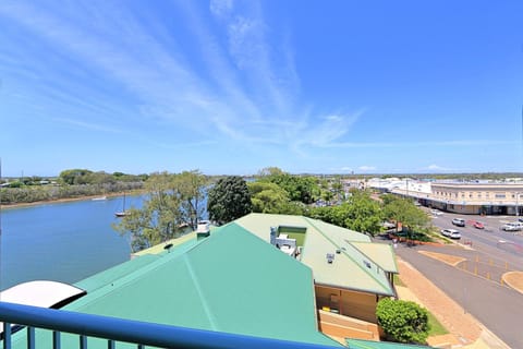 Burnett Riverside Hotel Hotel in Bundaberg