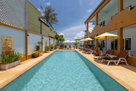 Pool view, Sea view, Swimming pool, sunbed