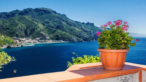 Balcony/Terrace, Mountain view, Sea view