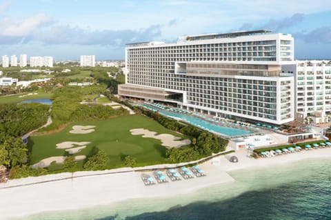 Dreams Vista Cancun Golf & Spa Resort Estância in Cancun