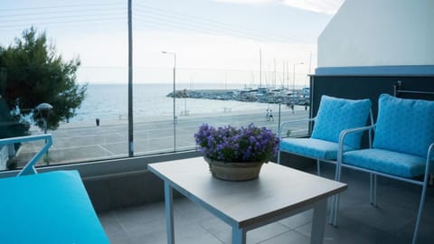 Costa Domus Blue Luxury Apartments Condo in Nikiti