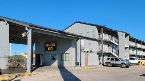 Travel Inn San Antonio Motel in San Antonio