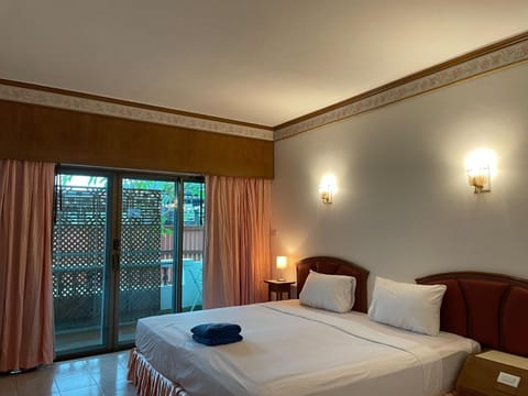 Phuket Golden Sand Inn - SHA Extra Plus Gasthof in Karon