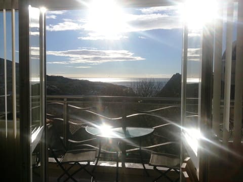 Balcony/Terrace, On site, City view, Sea view