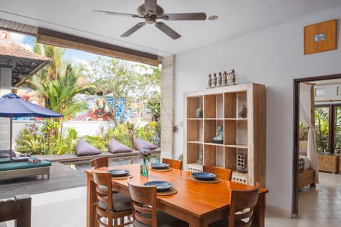 Dining area, Pool view, Breakfast, Lunch, Dinner