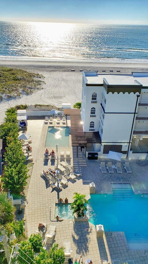 Bird's eye view, Sea view, Swimming pool