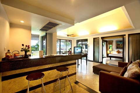C & N Resort and Spa - SHA Extra Plus Resort in Patong