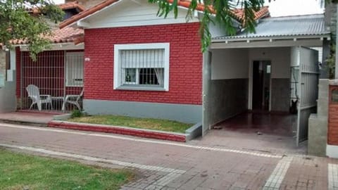 La Casa de Pichona House in Miramar