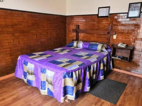 Staff, Photo of the whole room, Decorative detail