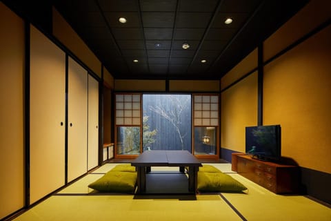 Kyoto Urushiro Wakasaya by YADORU KYOTO HANARE House in Kyoto