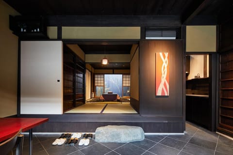 Kyoto Urushiro Wakasaya by YADORU KYOTO HANARE Casa in Kyoto