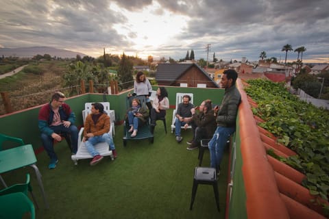 People, Balcony/Terrace