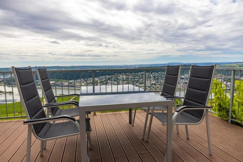 View (from property/room), Balcony/Terrace